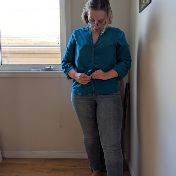 button-up turquoise blouse - Picture 2 of 3